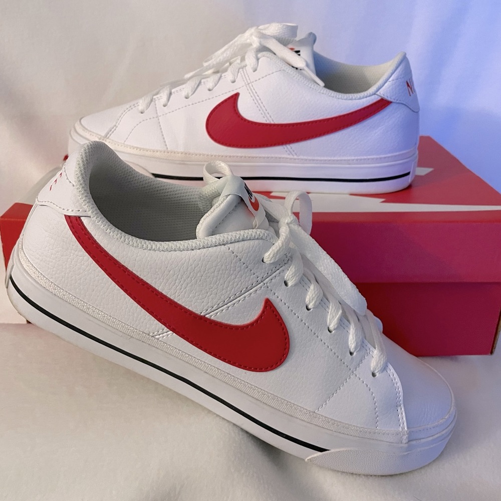 Nike Court Legacy like new with original box